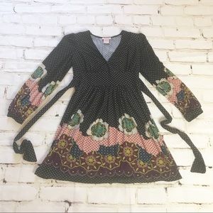 Floral patterned long sleeve dress size small 😍